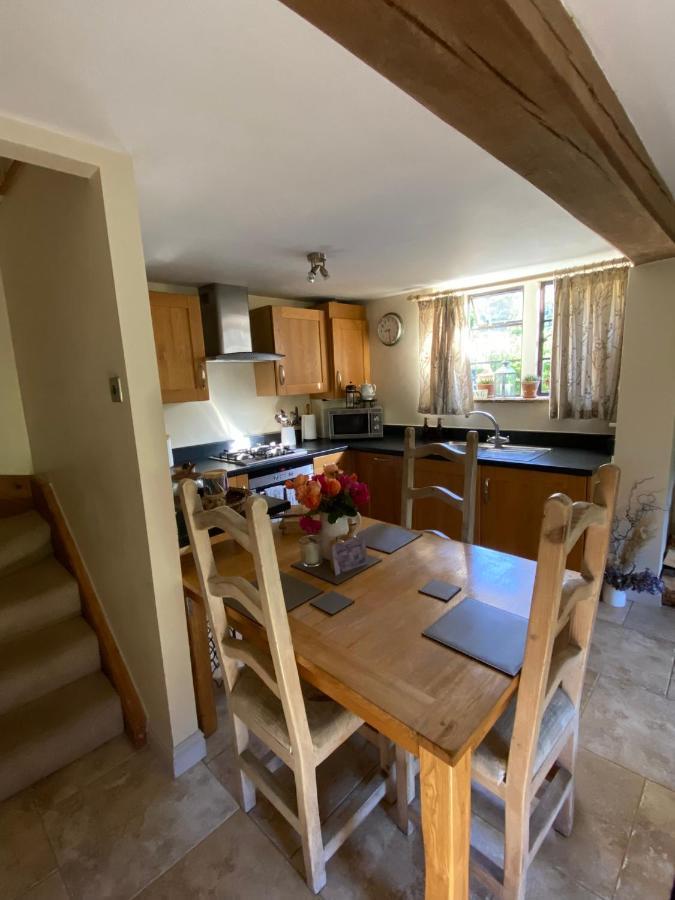 Dove Cottage Bisley  Exteriér fotografie